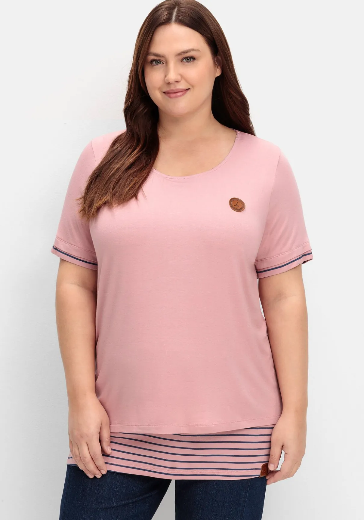 Longshirt in 2-in-1-Optik, mit Rundhalsausschnitt