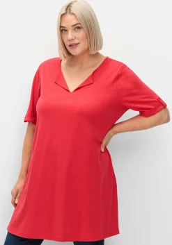 Longshirt mit geschlitztem Ausschnitt