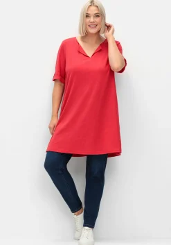 Longshirt mit geschlitztem Ausschnitt