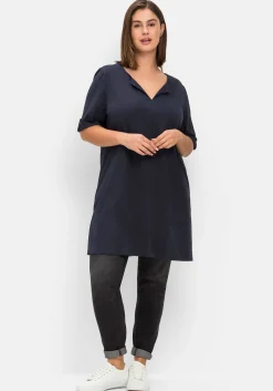 Longshirt mit geschlitztem Ausschnitt