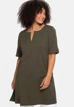 Longshirt mit geschlitztem Ausschnitt