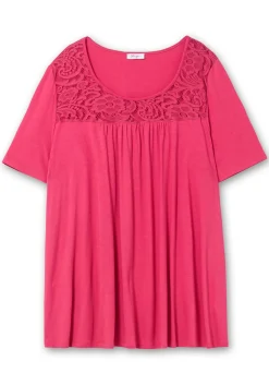 Longshirt mit Spitzenpasse, in A-Linie