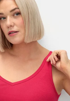 Longtop in Rippqualität, mit weitem Ausschnitt