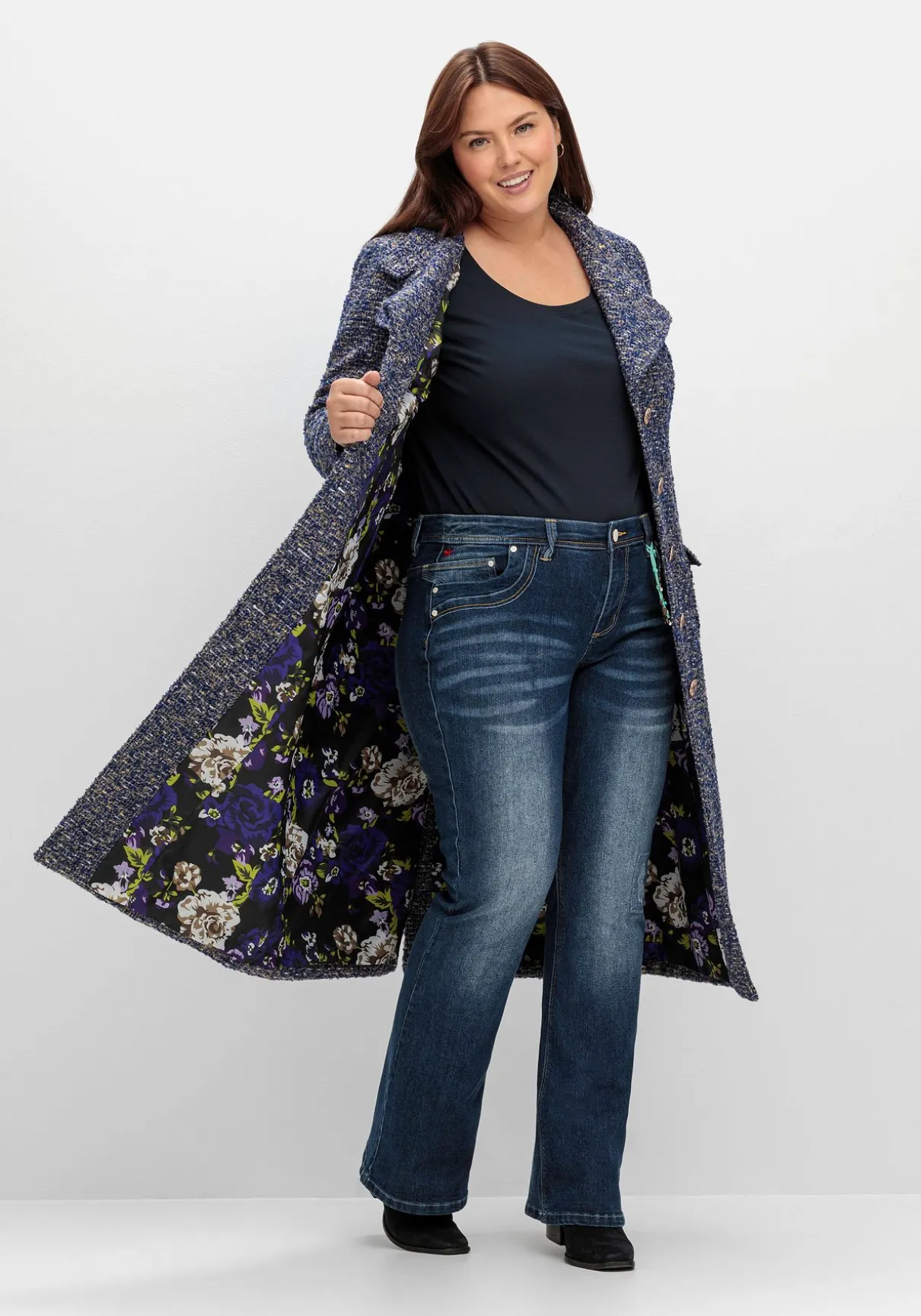 Mantel in Bouclé-Optik, in leicht taillierter Form