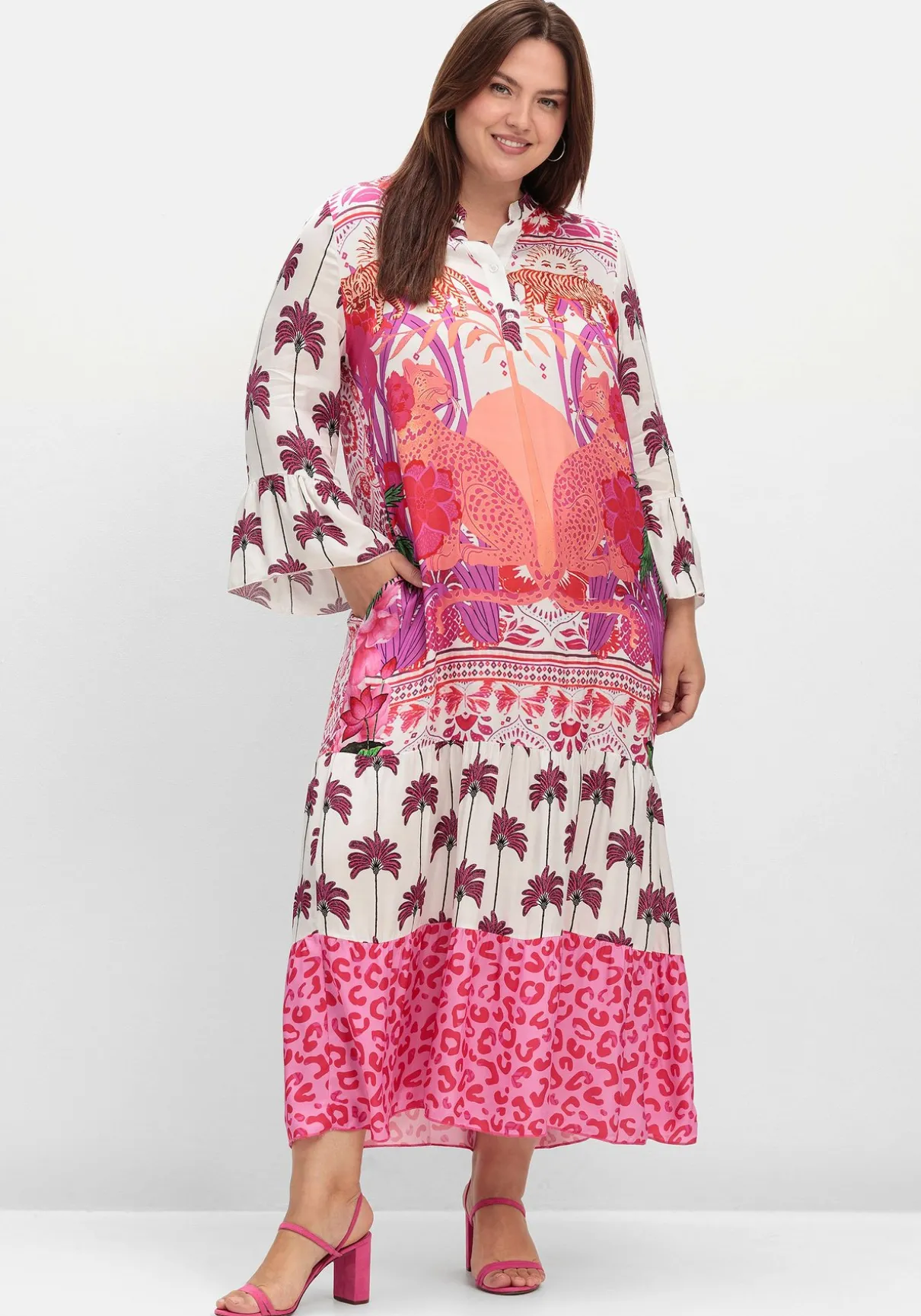 Maxikleid im Mustermix, mit Trompetenärmeln