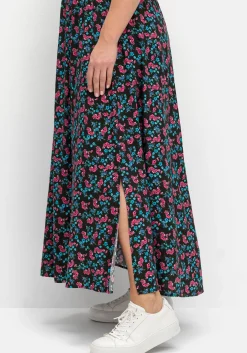 Maxikleid mit Alloverdruck und gesmokter Taille