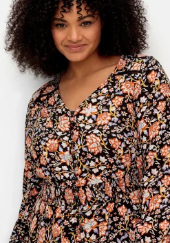 Maxikleid mit Blumenprint und gesmokter Taille