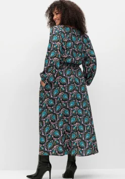 Maxikleid mit Paisleyprint und Taillen-Smokbund