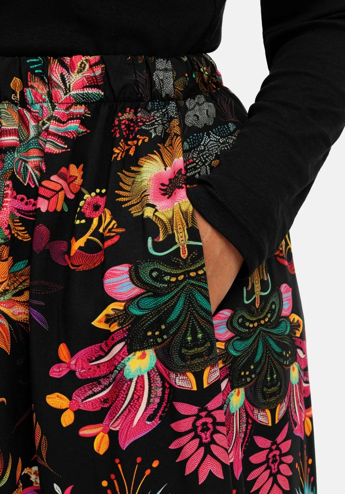 Maxirock mit floralem Print, aus Viskose-Satin