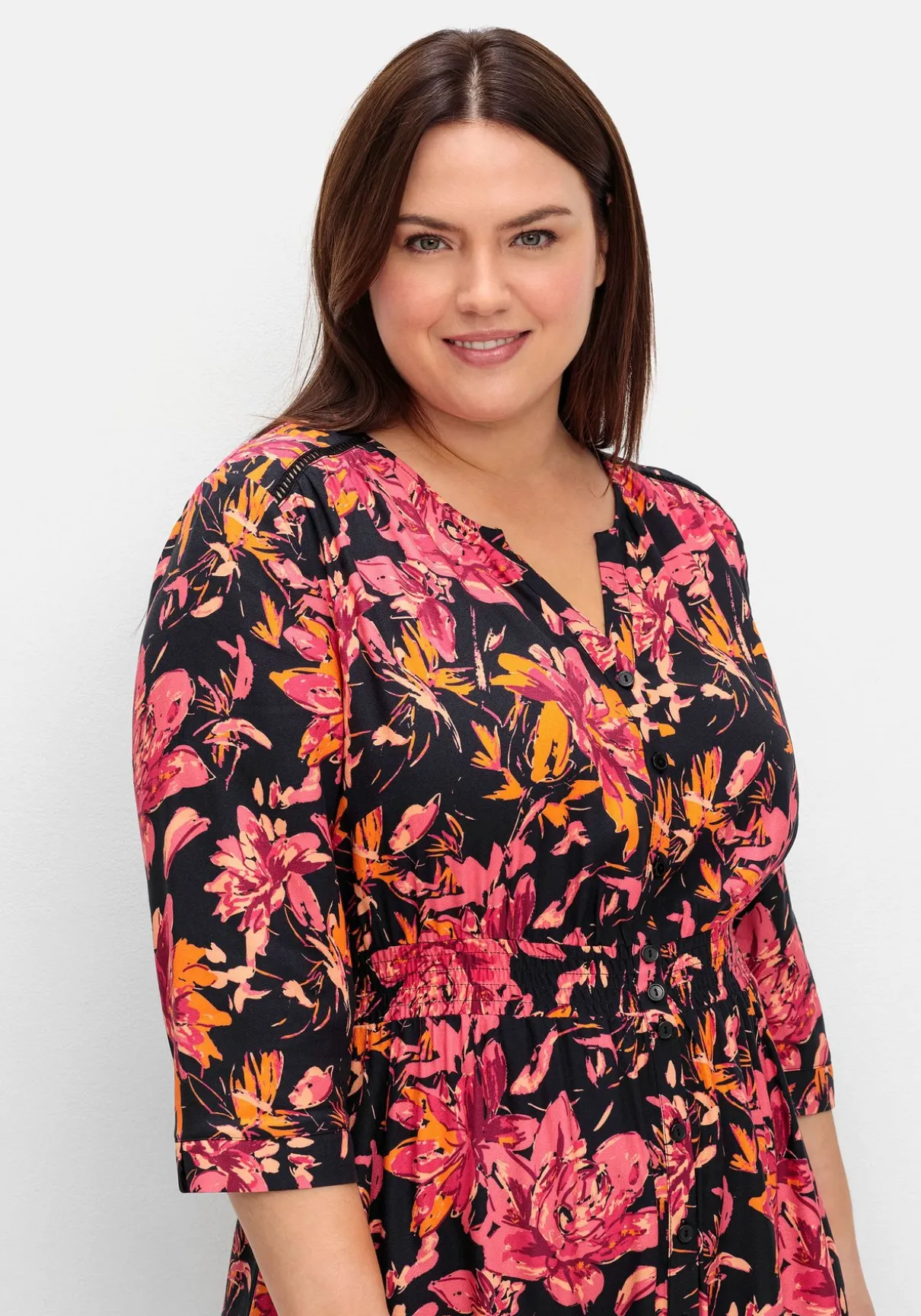 Midikleid aus Crêpe, mit Blumendruck