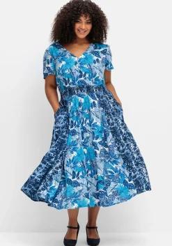 Midikleid im Mustermix, mit weitem Rock