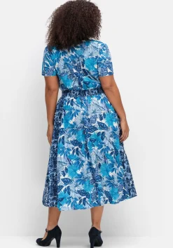 Midikleid im Mustermix, mit weitem Rock