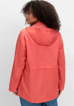 Outdoorjacke mit Kapuze und Stehkragen