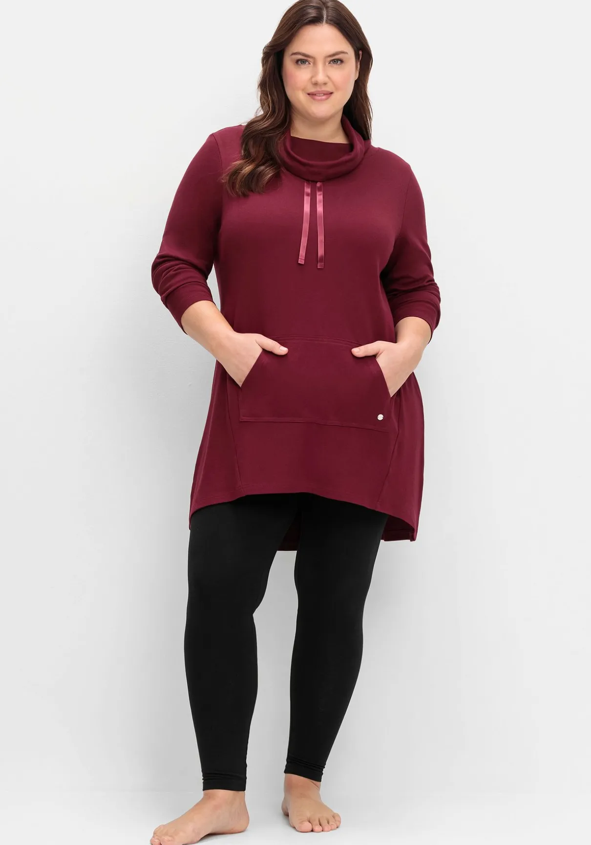 Oversize-Longshirt mit weitem Kragen und Tunnelzug