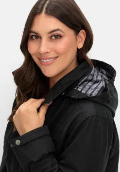 Parka mit gestreiftem Futter, wasserabweisend