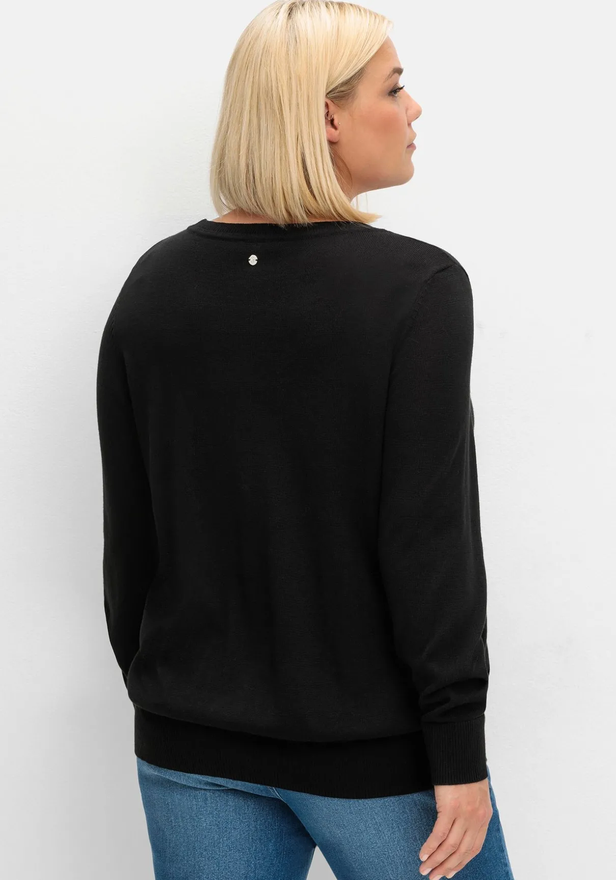 Pullover aus leichtem Strick, mit Rundhalsausschnitt