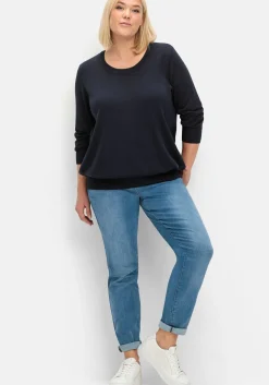 Pullover aus leichtem Strick, mit Rundhalsausschnitt