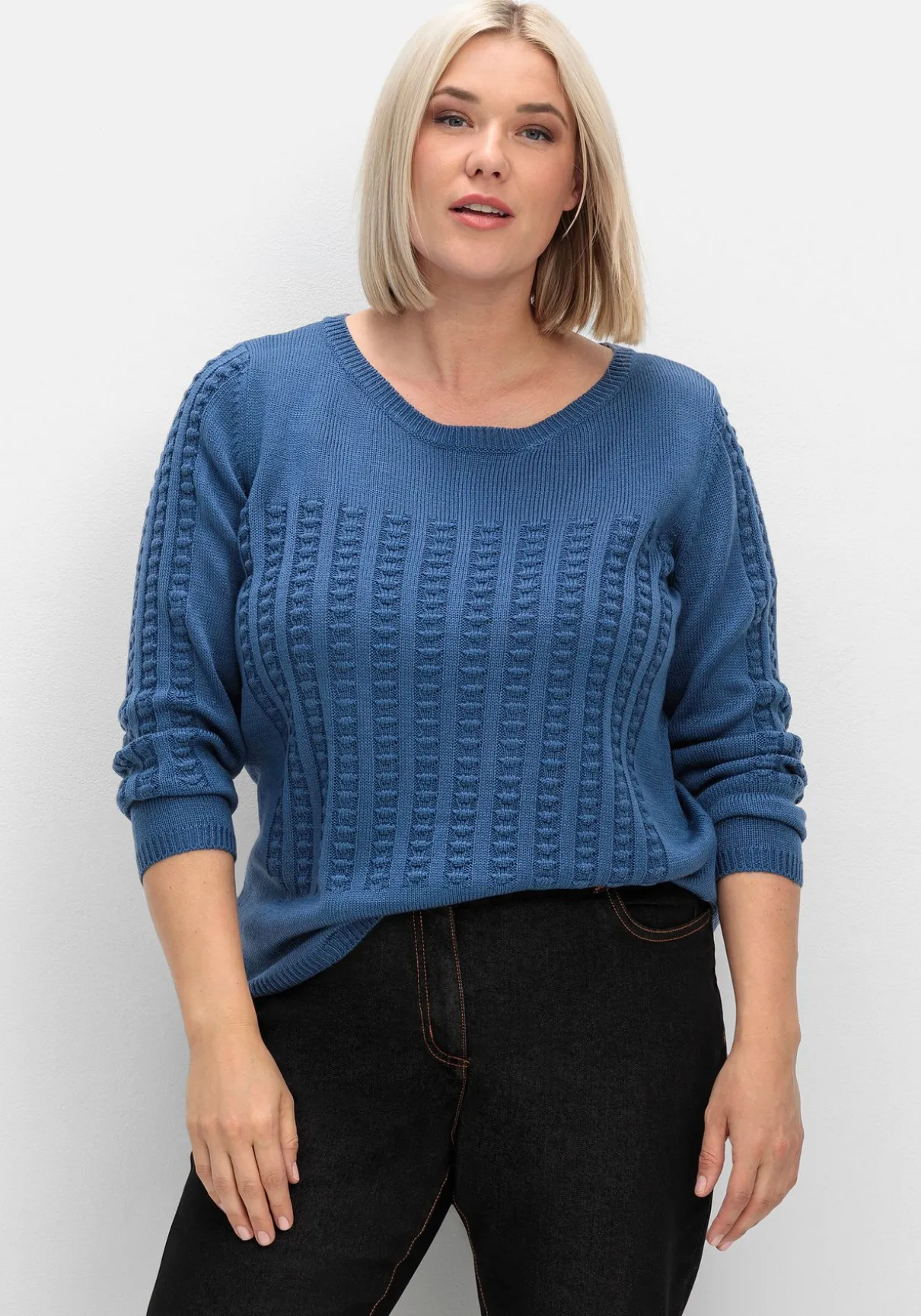 Pullover mit 3D-Strickmuster