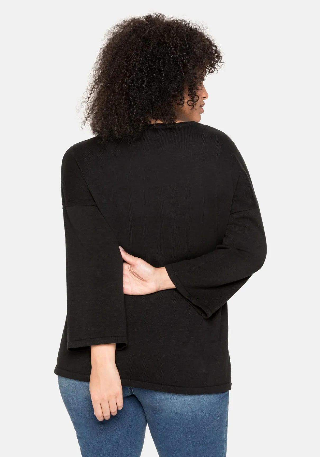 Pullover mit 7/8-Trompetenärmeln, aus Flammgarn