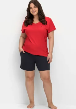 Relaxshorts mit Kontrastdetails, aus weichem Interlock