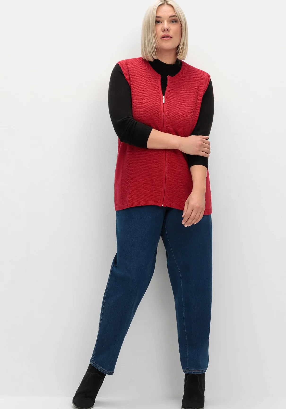 Ärmellose Strickweste mit Reißverschluss