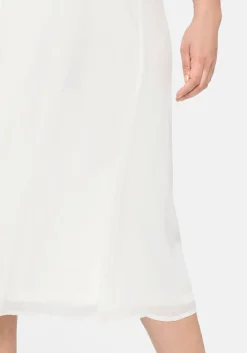 Rock in leicht ausgestellter Form