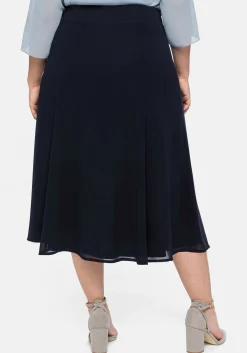 Rock in leicht ausgestellter Form