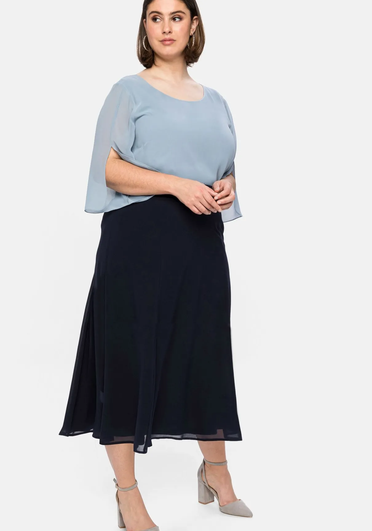 Rock in leicht ausgestellter Form