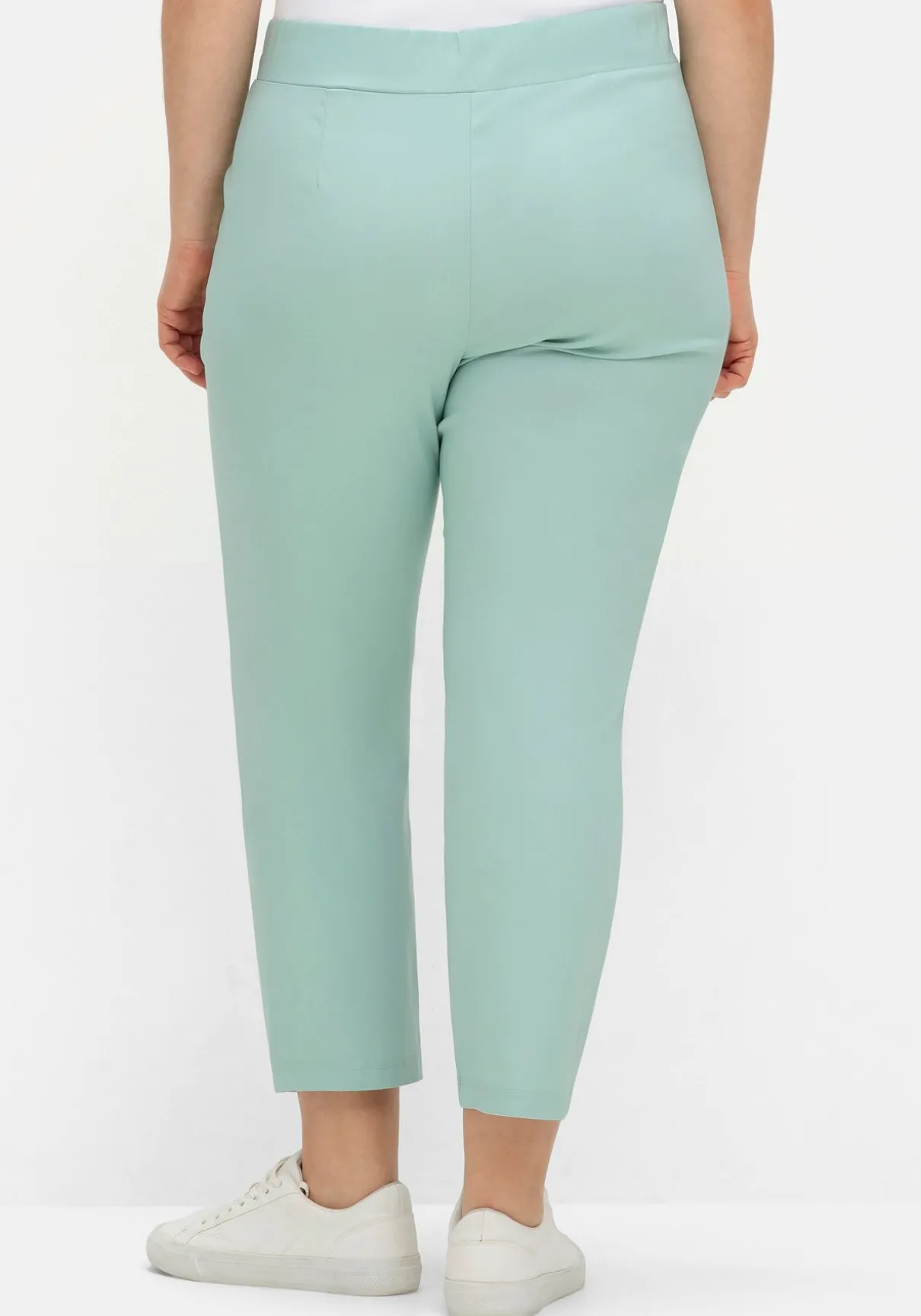 Schmale Bengalin-Schlupfhose mit dekorativem Bund