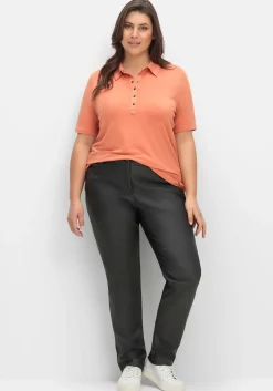 Schmale Hose in beschichteter Lederoptik