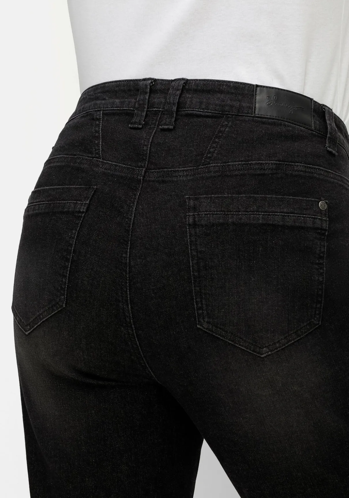 Schmale Jeans in Curvy-Schnitt VERENA