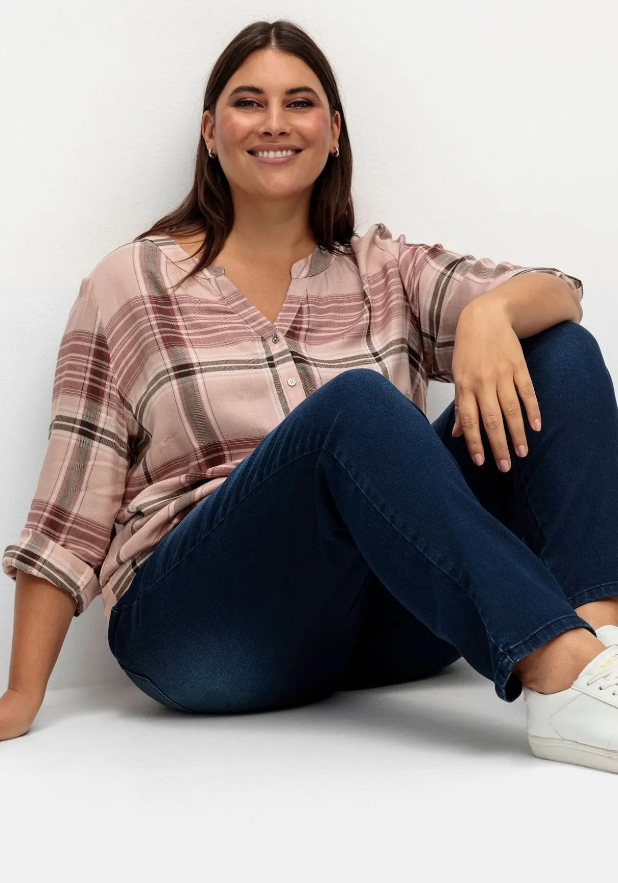 Schmale Jeans mit Rippstrick-Dehnbund