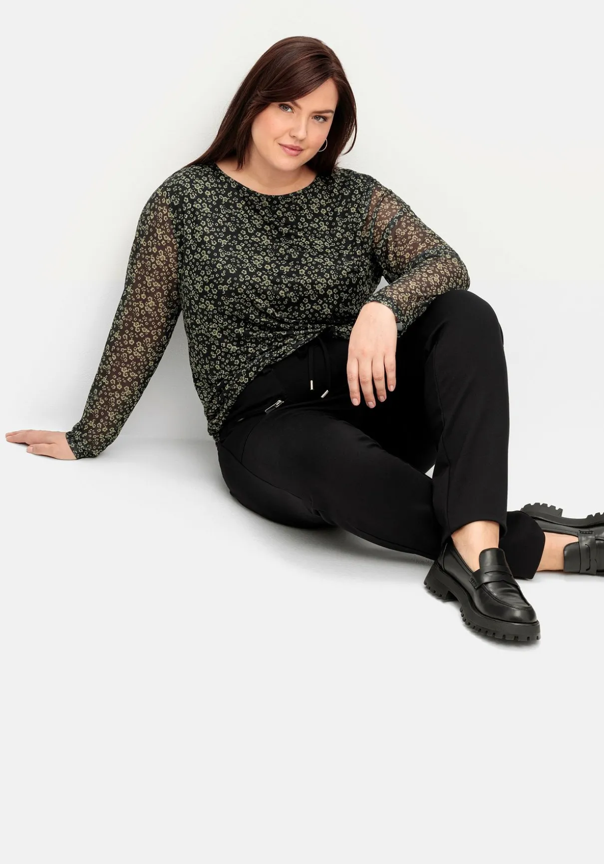 Schmale Joggpants im Cargostil, mit Komfortbund