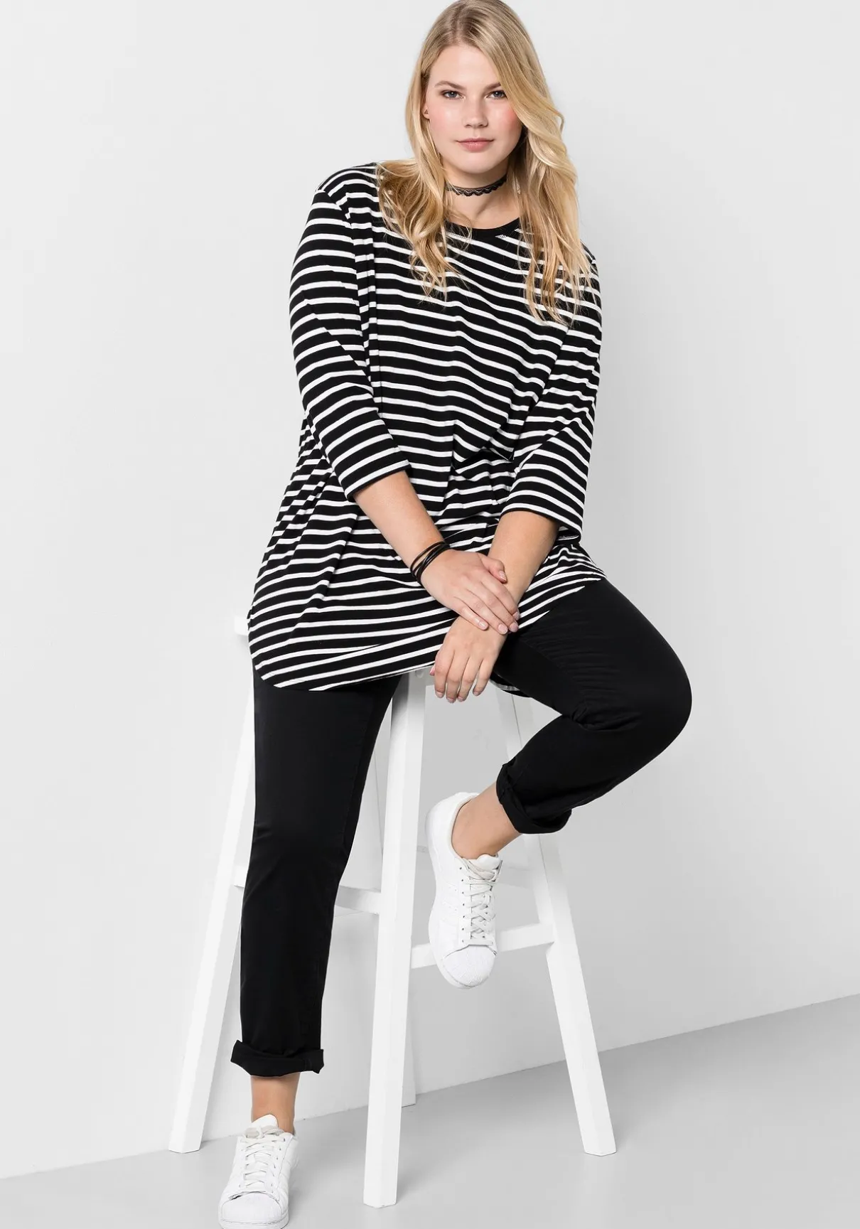 Schmale Stretchhose aus Baumwoll-Twill