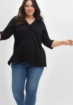 Shirt aus Jersey, mit V-Ausschnitt und Kellerfalte