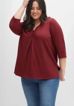 Shirt aus Jersey, mit V-Ausschnitt und Kellerfalte