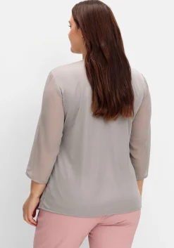 Shirt in 2-in-1-Optik mit Einsatz aus Mesh