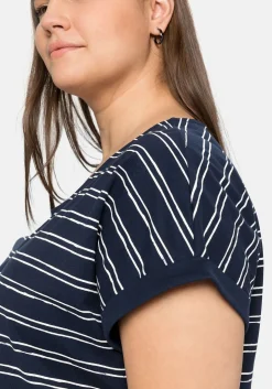 Shirt in Layeroptik, mit dezenten Streifen