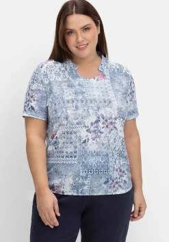 Shirt mit Alloverprint und V-Ausschnitt