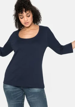 Shirt mit 3/4-Arm und weitem Rundhalsausschnitt