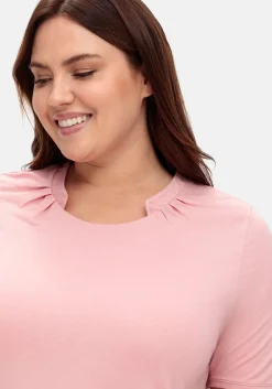 Shirt mit Faltenpartie am Stehkragen