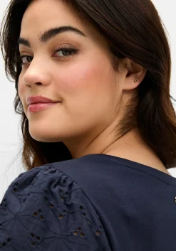 Shirt mit Flügelärmeln aus Lochspitze