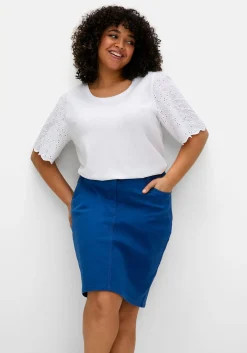 Shirt mit Flügelärmeln aus Lochspitze