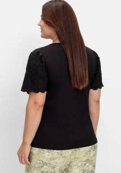 Shirt mit Flügelärmeln und Lochstickerei