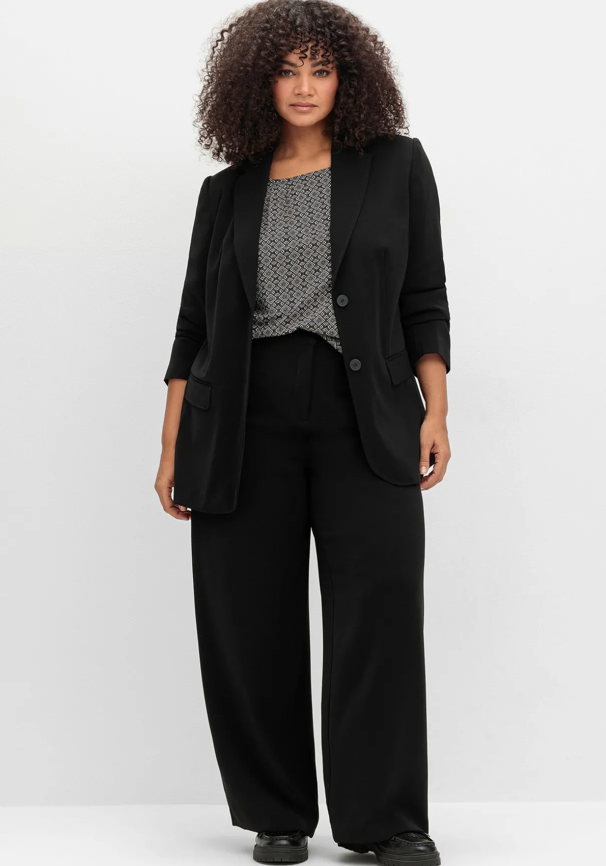 Shirt mit grafischem Minimalprint