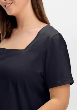 Shirt mit Karreeausschnitt