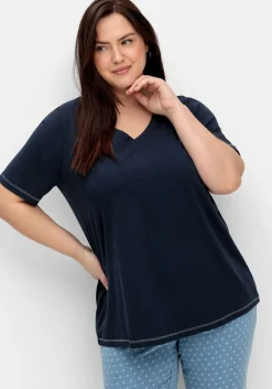 Shirt mit kleinem Glitzerdruck auf der Schulter