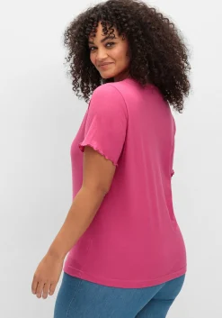 Shirt mit Lochstickerei-Einsatz vorn