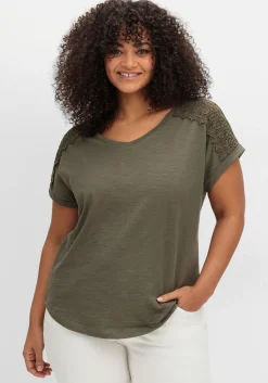 Shirt mit Spitzen-Applikation auf den Schultern