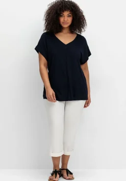 Shirt mit V-Ausschnitt und Zierpaspel vorn